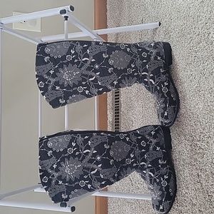 Size 9 casual Boots Boots